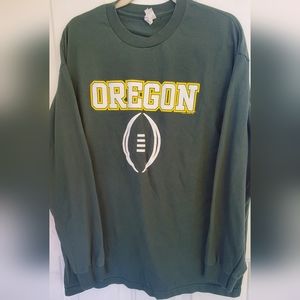 EUC OREGON DUCKS XL LONG SLEEVE TEE.